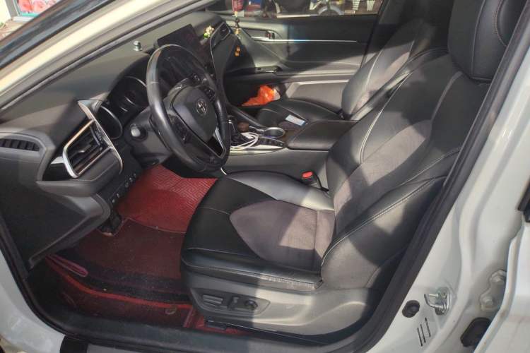 Used Toyota Camry 2021 2.0G Luxury Edition Left Front Seat