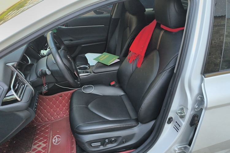 Used Toyota Camry 2021 2.0G Luxury Edition Left Front Seat