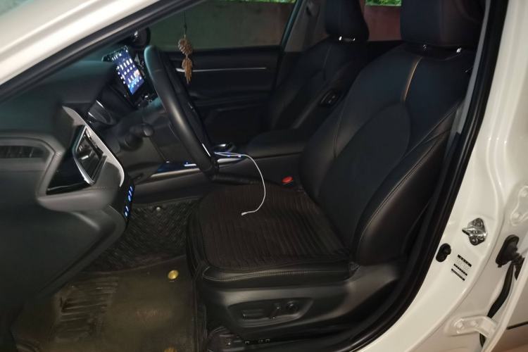Used Toyota Camry 2021 2.0G Luxury Edition Left Front Seat