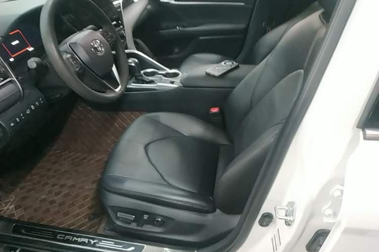 Used Toyota Camry 2021 2.5G Luxury Edition Left Front Seat