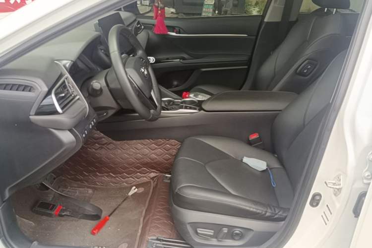 Used Toyota Camry 2021 2.5G Luxury Edition Left Front Seat