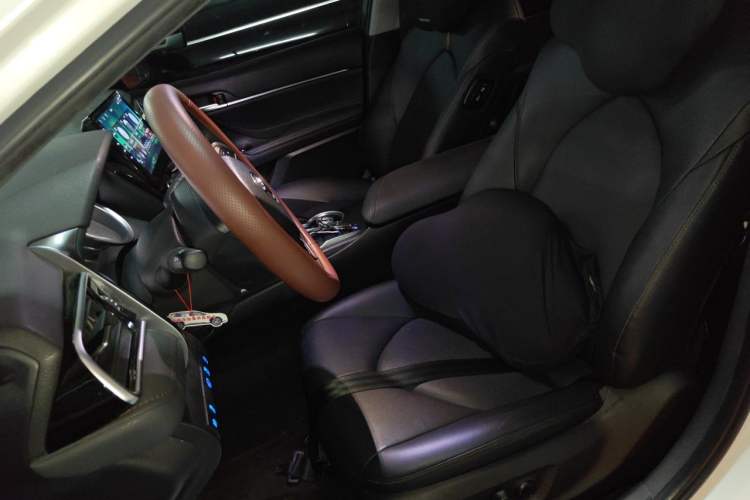 Used Toyota Camry 2021 2.0G Luxury Edition Left Front Seat