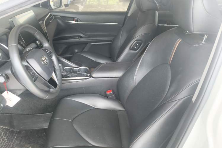 Used Toyota Camry 2021 2.0G Luxury Edition Left Front Seat