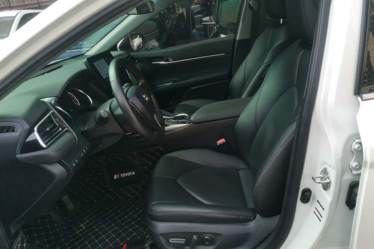Used Toyota Camry 2021 2.0G Luxury Edition Left Front Seat