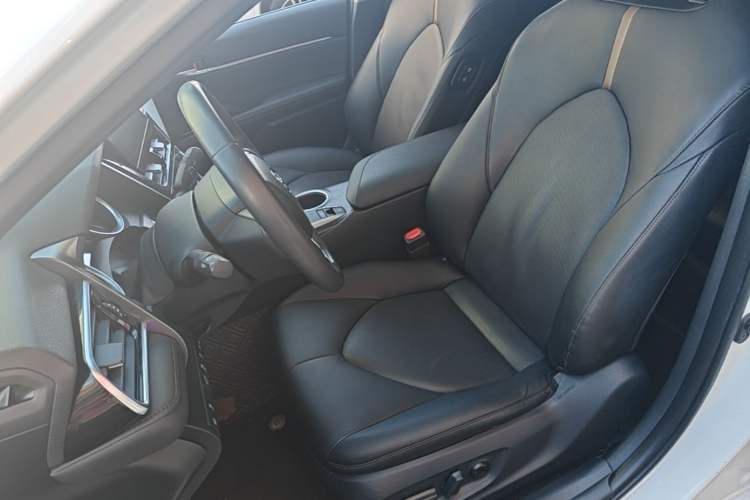 Used Toyota Camry 2021 2.0G Luxury Edition Left Front Seat