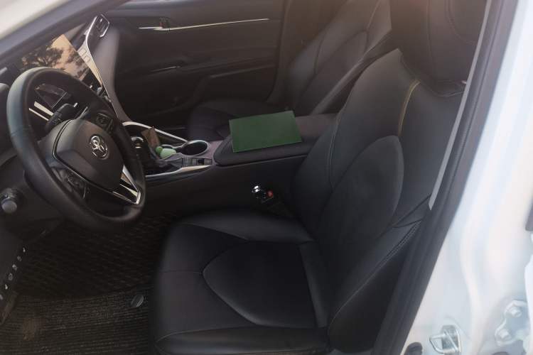 Used Toyota Camry 2021 2.5G Luxury Edition Left Front Seat