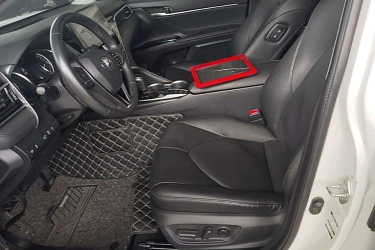 Used Toyota Camry 2021 2.0G Luxury Edition Left Front Seat