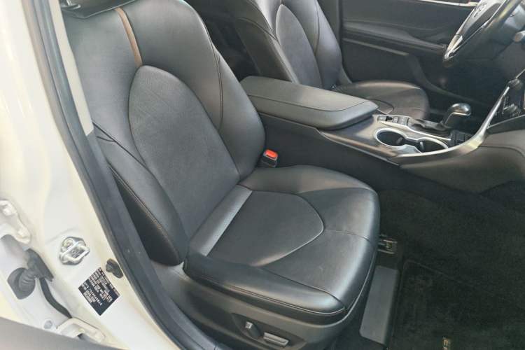 Used Toyota Camry 2021 2.5G Luxury Edition Left Front Seat