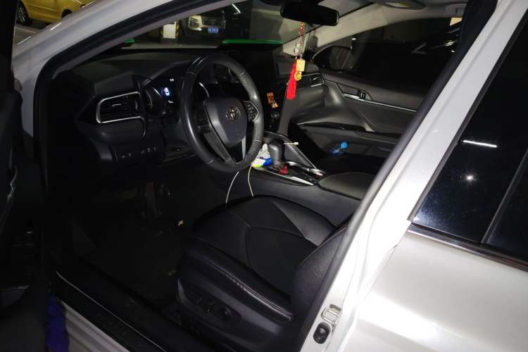 Used Toyota Camry 2021 2.0G Luxury Edition Left Front Seat