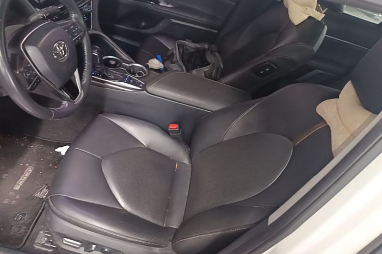 Used Toyota Camry 2021 2.5G Luxury Edition Left Front Seat