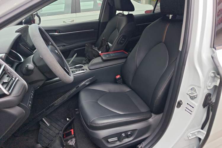 Used Toyota Camry 2021 2.0G Luxury Edition Left Front Seat