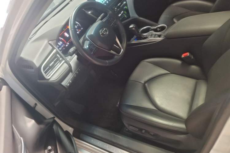 Used Toyota Camry 2021 2.5G Luxury Edition Left Front Seat