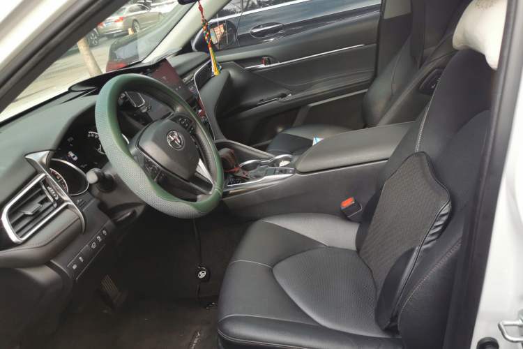 Used Toyota Camry 2021 2.0G Luxury Edition Left Front Seat