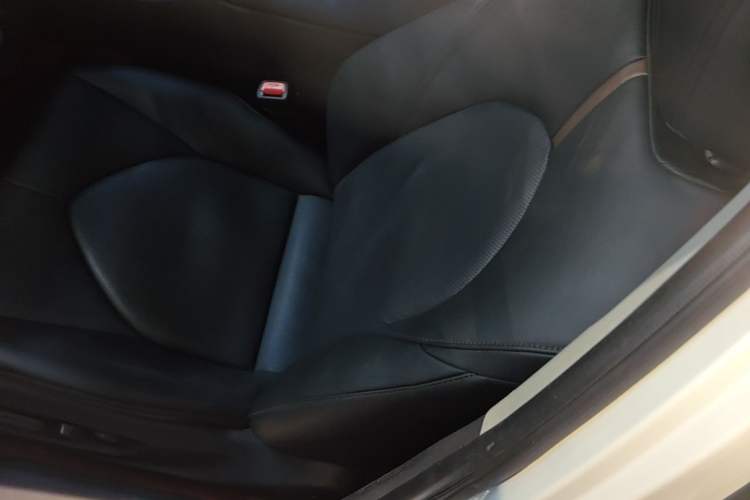 Used Toyota Camry 2021 2.5G Luxury Edition Left Front Seat
