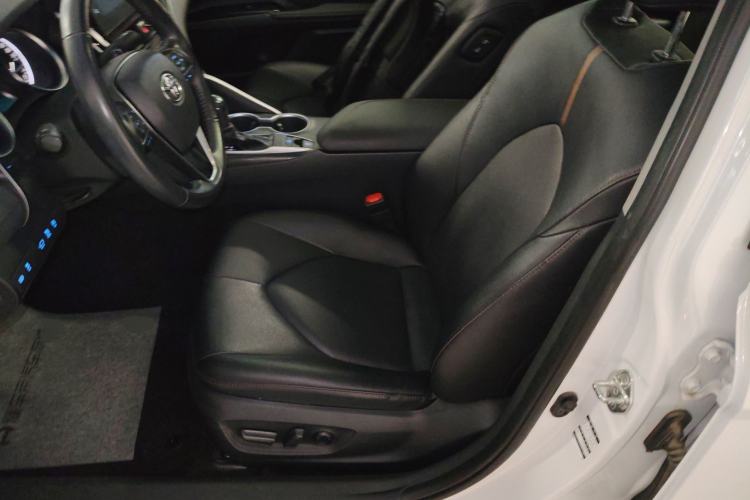 Used Toyota Camry 2021 2.0G Luxury Edition Left Front Seat