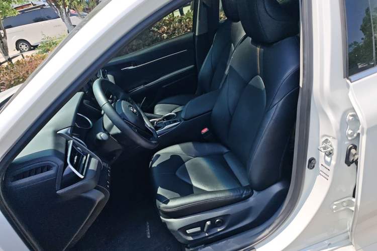 Used Toyota Camry 2021 2.0G Luxury Edition Left Front Seat