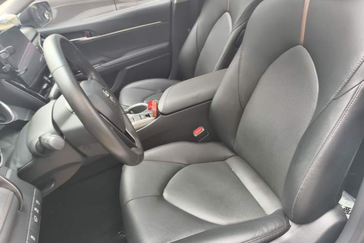 Used Toyota Camry 2021 2.0G Luxury Edition Left Front Seat