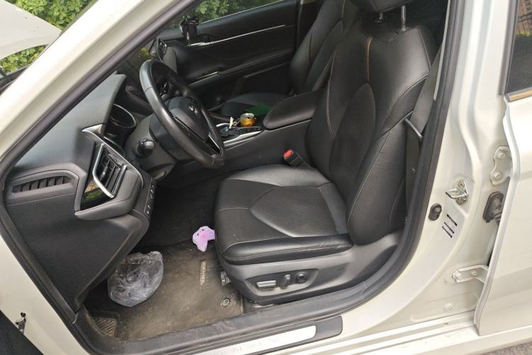 Used Toyota Camry 2021 2.0G Luxury Edition Left Front Seat