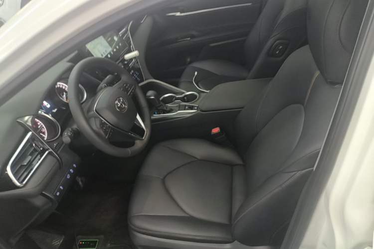 Used Toyota Camry 2021 2.0G Luxury Edition Left Front Seat