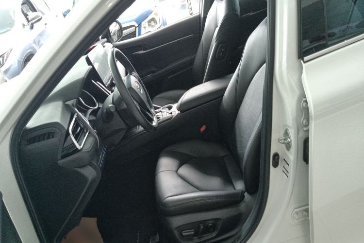 Used Toyota Camry 2021 2.0G Luxury Edition Left Front Seat
