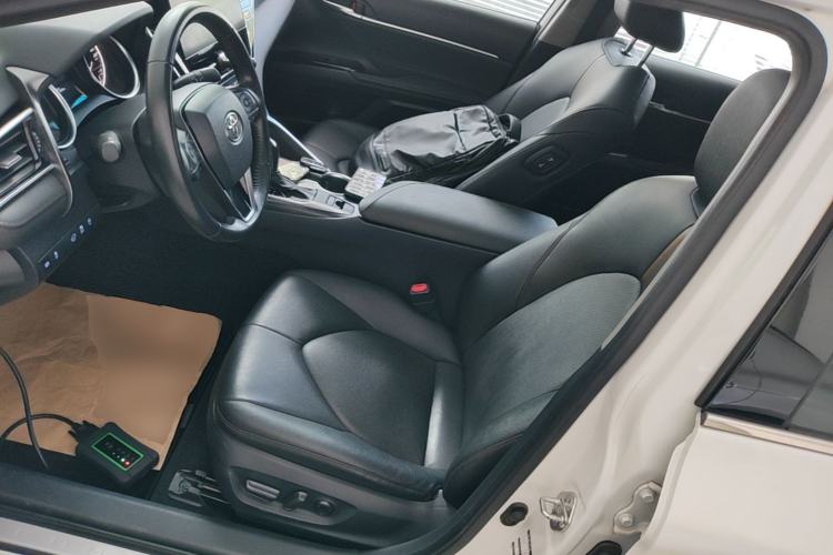 Used Toyota Camry 2021 2.0G Luxury Edition Left Front Seat