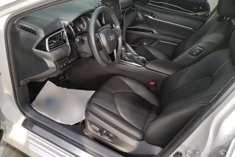 Used Toyota Camry 2021 2.0G Luxury Edition Left Front Seat