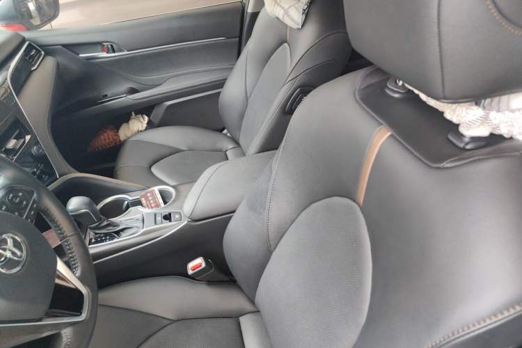 Used Toyota Camry 2021 2.0G Luxury Edition Left Front Seat