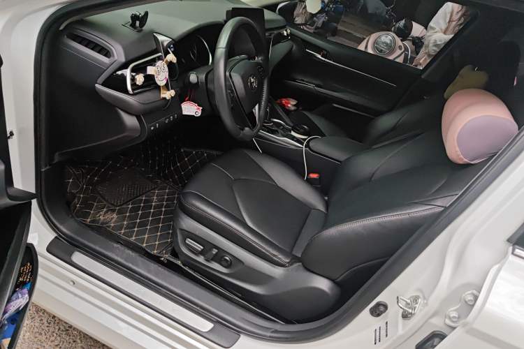 Used Toyota Camry 2021 2.0G Luxury Edition Left Front Seat