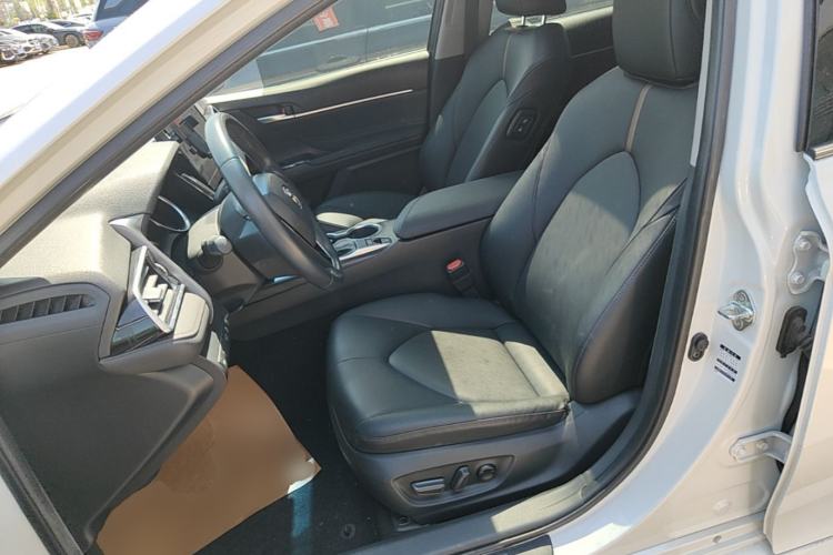 Used Toyota Camry 2021 2.0G Luxury Edition Left Front Seat