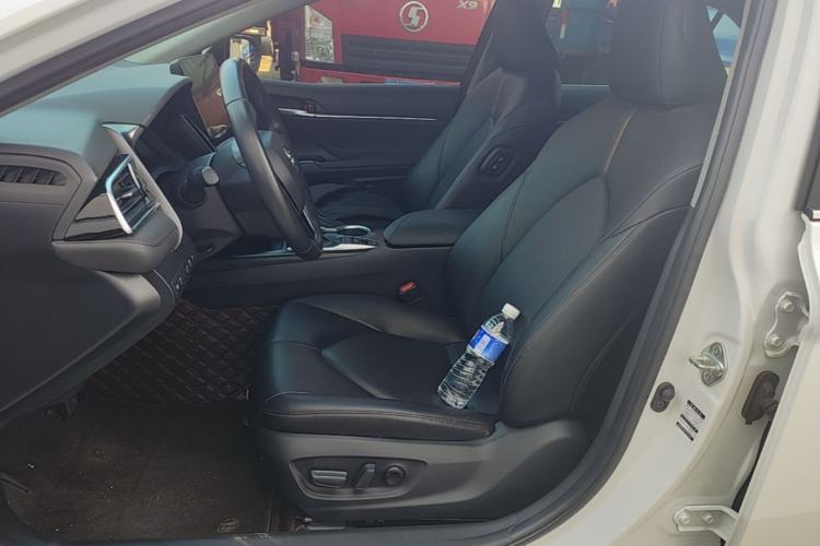 Used Toyota Camry 2021 2.5G Luxury Edition Left Front Seat