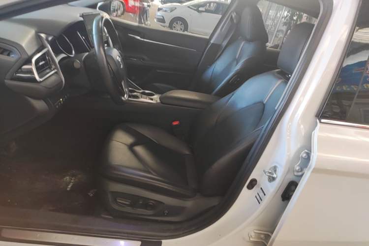 Used Toyota Camry 2021 2.0G Luxury Edition Left Front Seat