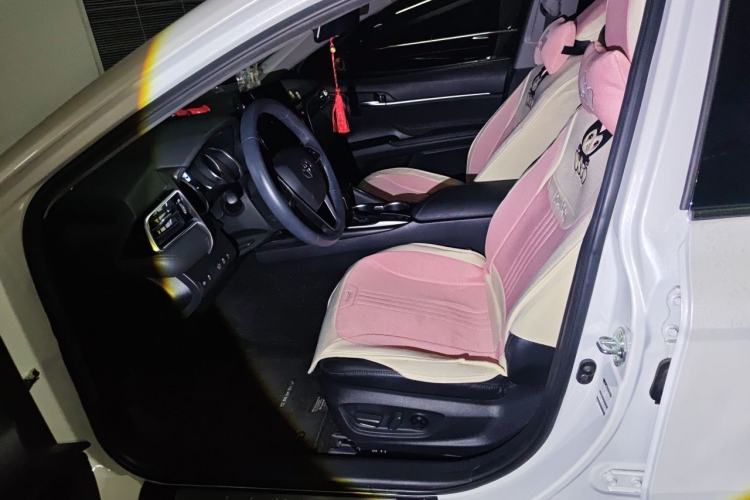 Used Toyota Camry 2021 2.0G Luxury Edition Left Front Seat