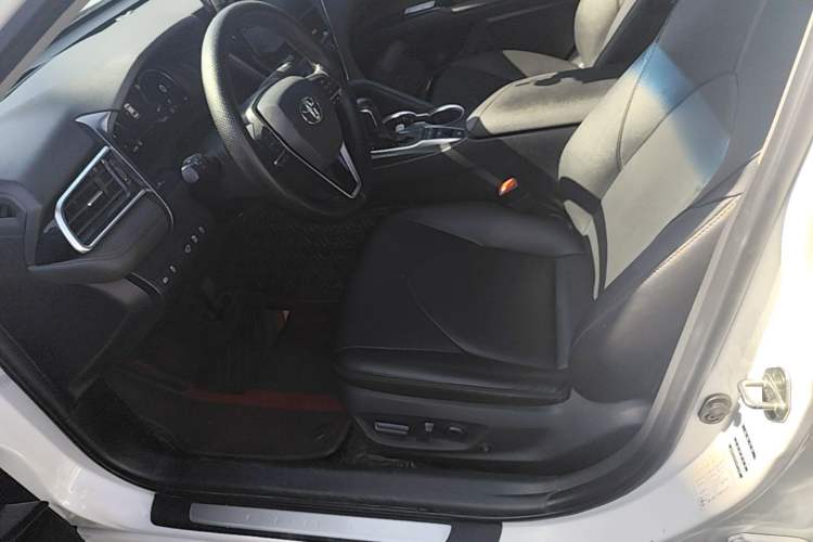 Used Toyota Camry 2021 2.5G Luxury Edition Left Front Seat