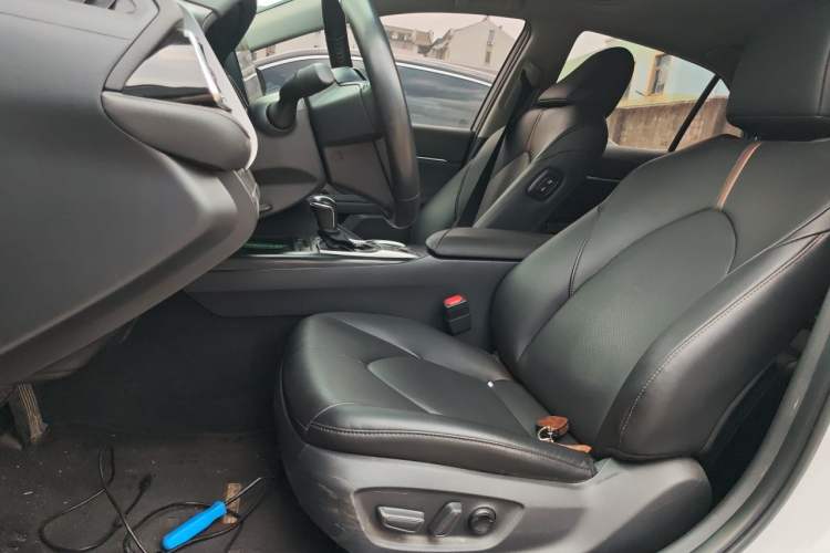 Used Toyota Camry 2021 2.0G Luxury Edition Left Front Seat