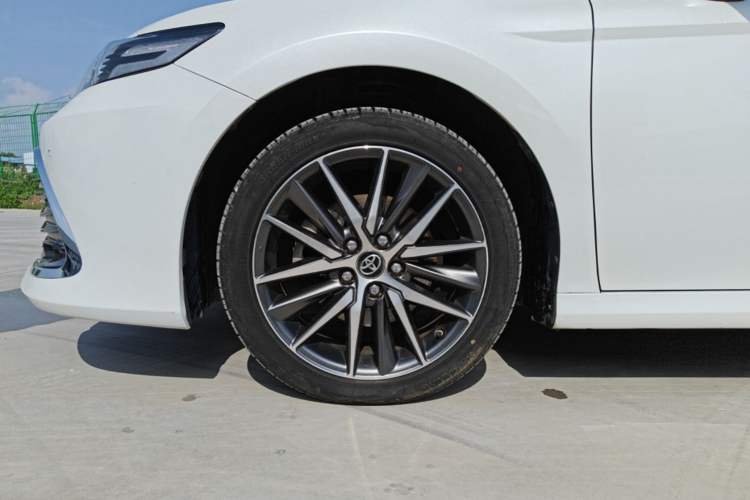 Used Toyota Camry 2021 2.5G Luxury Edition Left Front Wheel Hub