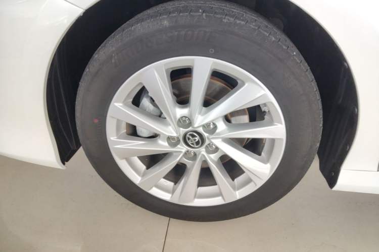 Used Toyota Camry 2021 2.0G Luxury Edition Left Front Wheel Hub