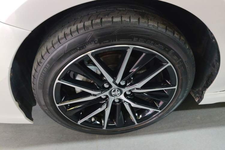 Used Toyota Camry 2021 2.0S FENGSHANG Edition Left Front Wheel Hub