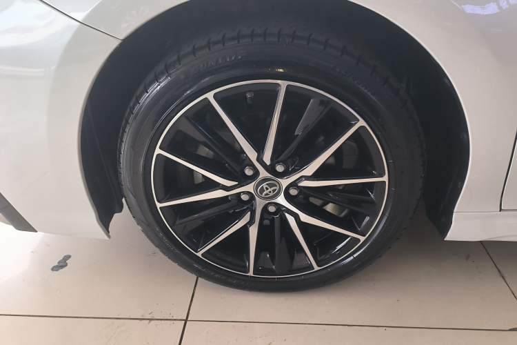 Used Toyota Camry 2021 2.0S FENGSHANG Edition Left Front Wheel Hub