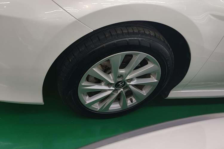 Used Toyota Camry 2021 2.0G Luxury Edition Left Front Wheel Hub