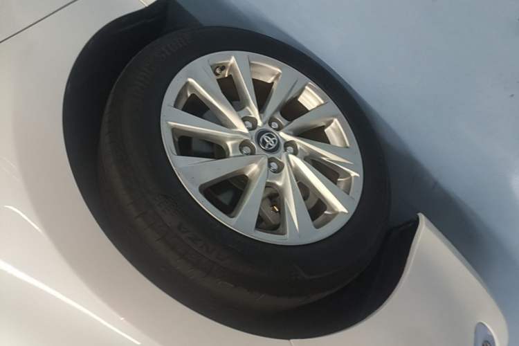 Used Toyota Camry 2021 2.0G Luxury Edition Left Front Wheel Hub