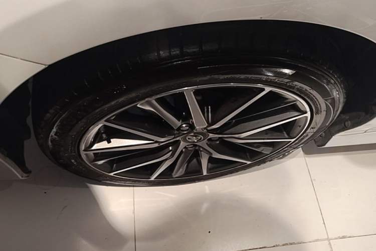 Used Toyota Camry 2021 2.5G Luxury Edition Left Front Wheel Hub