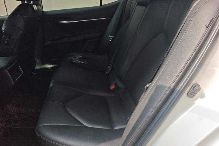Used Toyota Camry 2021 2.5G Luxury Edition Left Rear Seat
