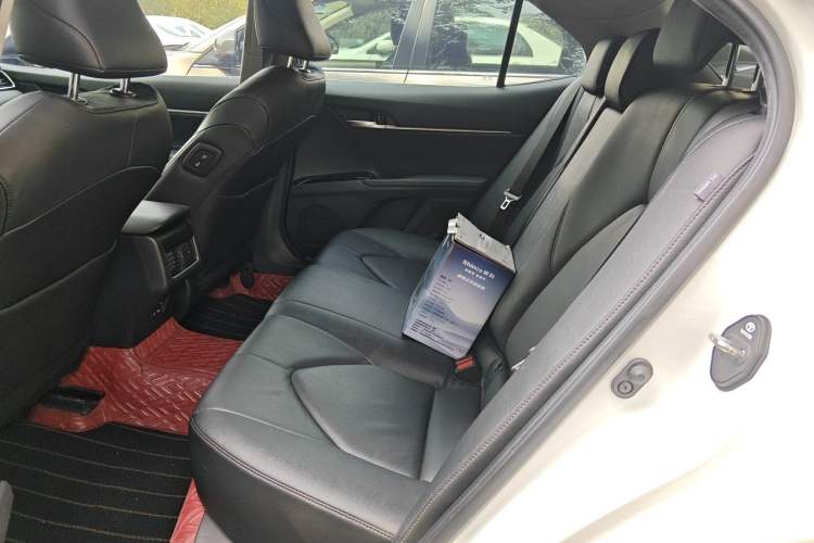 Used Toyota Camry 2021 2.5G Luxury Edition Left Rear Seat
