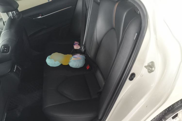 Used Toyota Camry 2021 2.0G Luxury Edition Left Rear Seat