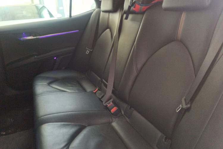 Used Toyota Camry 2021 2.0G Luxury Edition Left Rear Seat