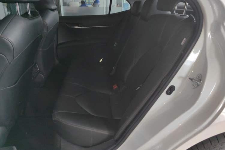 Used Toyota Camry 2021 2.5G Luxury Edition Left Rear Seat