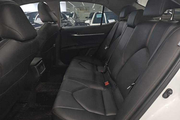 Used Toyota Camry 2021 2.0G Luxury Edition Left Rear Seat