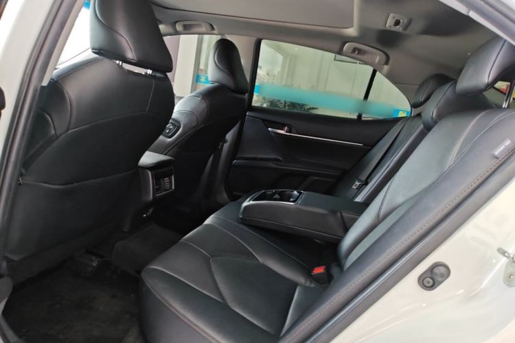 Used Toyota Camry 2021 2.5G Luxury Edition Left Rear Seat