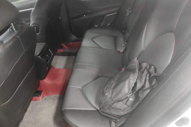 Used Toyota Camry 2021 2.5G Luxury Edition Left Rear Seat