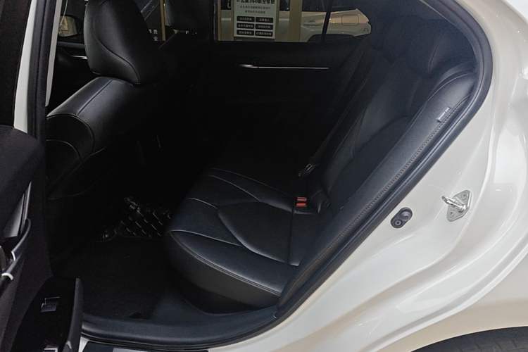 Used Toyota Camry 2021 Dual-Motor 2.5HG Luxury Edition Left Rear Seat
